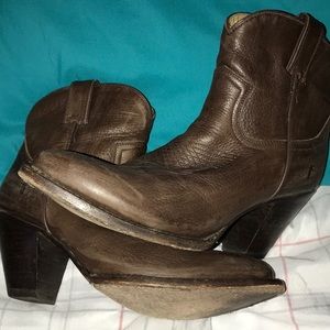 FYRE boots 9.5